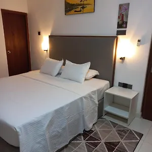  Hotel Crystal Lagoon Sri Lanka